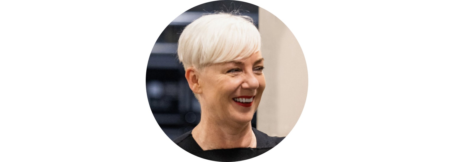 Pro tip from Anetoinette Beenders - use botanical repair strengthening overnight serum as a finisher.