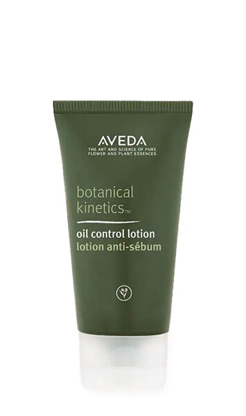 botanical kinetics<span class="trade">&trade;</span> oil control lotion